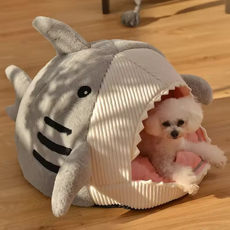 Pet Shark-Shaped Semi-Closed Cave Bed